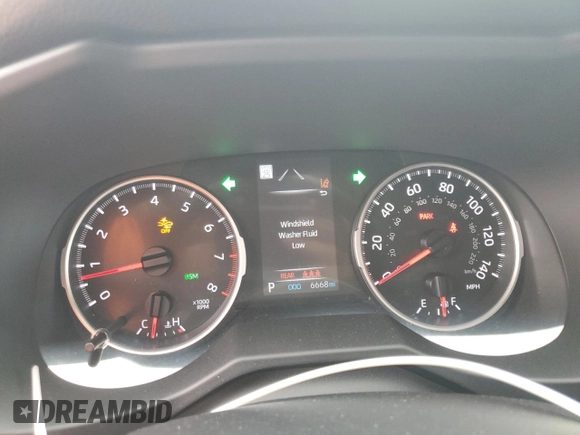 2022 Toyota RAV4 XLE with VIN 2T3W1RFV3NW203742, listed as a Copart auction lot 62733585 with 6,668 mi miles and Non repairable. Bid and sale history available at DreamBid. Image 9.