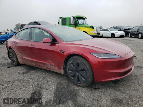 2024 Tesla Model 3 z VIN 5YJ3E1EA8RF848065, wystawiony jako Copart lot #82765684 z przebiegiem 3782 mil mil oraz Szkody całkowita. Historia ofert i sprzedaży dostępna na DreamBid. Obrazek 4.