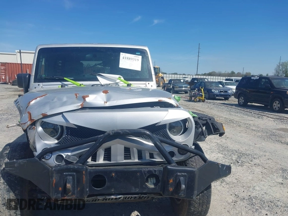 2008 Jeep Wrangler Unlimited Rubicon with VIN 1J4GA691X8L555097, listed as a IAAI auction lot 41889319 with 166,882 mi miles and . Bid and sale history available at DreamBid. Image 12.