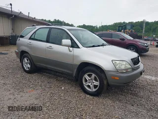 2001 Lexus RX 300 z VIN JTJGF10U610085737, wystawiony jako IAAI lot #42274748 z przebiegiem 143 395 mil mil oraz . Historia ofert i sprzedaży dostępna na DreamBid. Obrazek 1.
