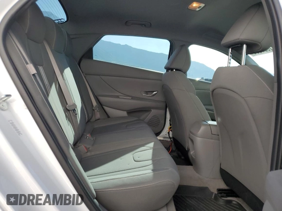 2024 Hyundai Elantra SEL with VIN KMHLM4DG4RU647339, listed as a Copart auction lot 61629065 with 37,322 mi miles and Salvage title. Bid and sale history available at DreamBid. Image 10.