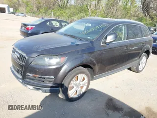 2011 Audi Q7 3.0T Premium with VIN WA1CGAFE9BD006466, listed as a IAAI auction lot 42075916 with 135,153 mi miles. Bid and sale history available at carsss.com. Image 2.