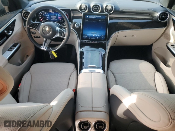 2025 Mercedes-Benz GLC 300 z VIN W1NKM4HBXSF265012, wystawiony jako Copart lot #51364355 z przebiegiem 4 756 mil mil oraz Szkoda całkowita • Salvage title. Historia ofert i sprzedaży dostępna na DreamBid. Obrazek 8.