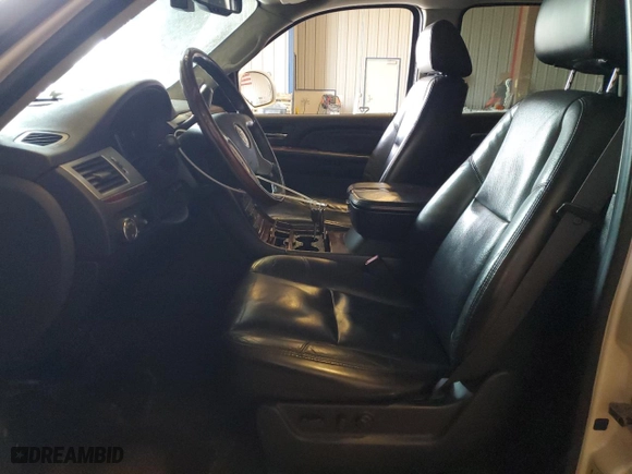 2007 Cadillac Escalade with VIN 1GYFK63897R244772, listed as a Copart auction lot 43703025 with 114,544 mi miles and Clean Title. Bid and sale history available at carsss.com. Image 7.