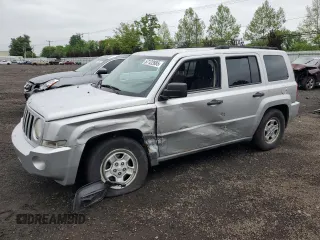 2010 Jeep Patriot Latitude z VIN 1J4NT1GAXAD625561, wystawiony jako Copart lot #57122885 z przebiegiem 180 447 mil mil oraz Szkoda całkowita • Salvage title. Historia ofert i sprzedaży dostępna na DreamBid. Obrazek 1.