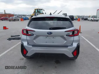 2024 Subaru Crosstrek Premium с VIN JF2GUADC0R8371818, выставлен на аукционе IAAI как лот 42020302 с пробегом 3 741 миль миль и . История ставок и продаж доступна на DreamBid. Изображение 16.