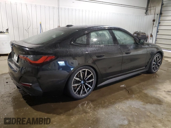 2022 BMW i4 eDrive40 z VIN WBY73AW02NFM83593, wystawiony jako Copart lot #69718443 z przebiegiem 3 352 mil mil oraz . Historia ofert i sprzedaży dostępna na DreamBid. Obrazek 3.