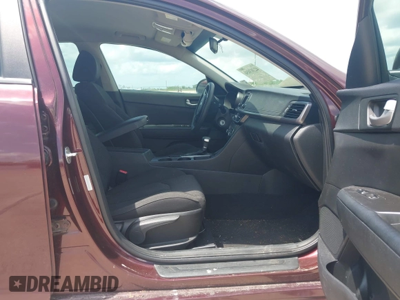 2017 Kia Optima LX with VIN 5XXGT4L3XHG124631, listed as a IAAI auction lot 42383856 with 116,563 mi miles and . Bid and sale history available at DreamBid. Image 5.
