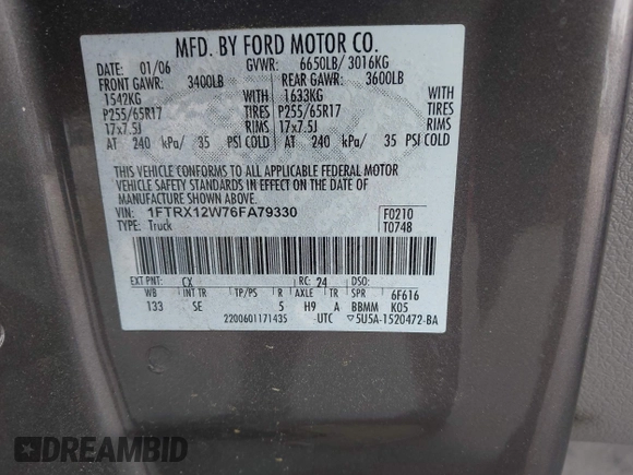 2006 Ford F-150 STX z VIN 1FTRX12W76FA79330, wystawiony jako IAAI lot #42462908 z przebiegiem 185 568 mil mil oraz . Historia ofert i sprzedaży dostępna na DreamBid. Obrazek 9.
