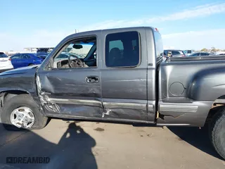 2001 Chevrolet Silverado 1500 LT with VIN 1GCEK19T41Z180650, listed as a IAAI auction lot 41457250 with 151,297 mi miles. Bid and sale history available at carsss.com. Image 15.