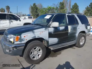 2001 Toyota 4Runner SR5 with VIN JT3GN86R310204401, listed as a IAAI auction lot 42034528 with 133,991 mi miles. Bid and sale history available at carsss.com. Image 6.