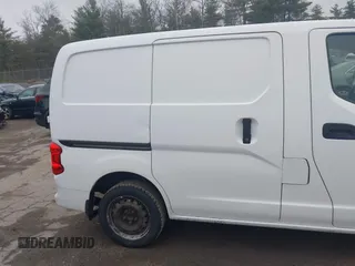 2018 Nissan NV200 S with VIN 3N6CM0KN9JK698433, listed as a IAAI auction lot 42028281 with 309,905 mi miles and . Bid and sale history available at DreamBid. Image 18.