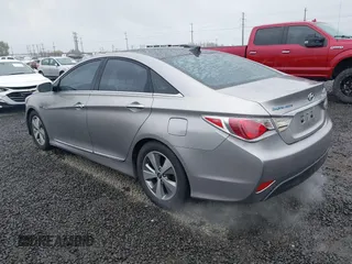 2012 Hyundai Sonata Hybrid with VIN KMHEC4A44CA040923, listed as a IAAI auction lot 41990974 with 177,113 mi miles and . Bid and sale history available at DreamBid. Image 3.