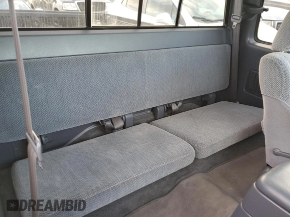 1997 Toyota T100 SR5 with VIN JT4UN24D8V0046646, listed as a Copart auction lot 43251895 with 166,827 mi miles and Salvage Title. Bid and sale history available at DreamBid. Image 10.