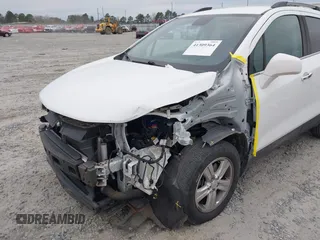 2017 Chevrolet Trax LT with VIN KL7CJLSB9HB217313, listed as a IAAI auction lot 41309364 with 90,460 mi miles. Bid and sale history available at carsss.com. Image 6.