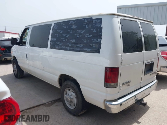 2010 Ford Econoline Passenger XL z VIN 1FBNE3BLXADA12591, wystawiony jako IAAI lot #42269872 z przebiegiem 374 820 mil mil oraz . Historia ofert i sprzedaży dostępna na DreamBid. Obrazek 3.