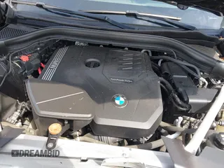 2021 BMW X4 xDrive30i z VIN 5UX2V1C02M9G88260, wystawiony jako IAAI lot #41991270 z przebiegiem 48 817 mil mil oraz . Historia ofert i sprzedaży dostępna na DreamBid. Obrazek 10.