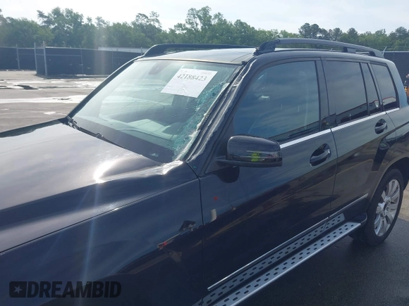 2010 Mercedes-Benz GLK 350 with VIN WDCGG8HB5AF285415, listed as a IAAI auction lot 42188423 with 105,047 mi miles and . Bid and sale history available at DreamBid. Image 6.