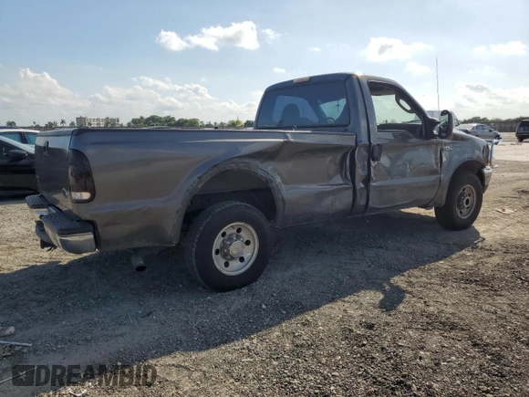 2004 Ford F-250 XL z VIN 1FTNF20L74EA08048, wystawiony jako Copart lot #49302705 z przebiegiem 232 336 mil mil oraz Szkoda całkowita • Salvage title. Historia ofert i sprzedaży dostępna na DreamBid. Obrazek 3.