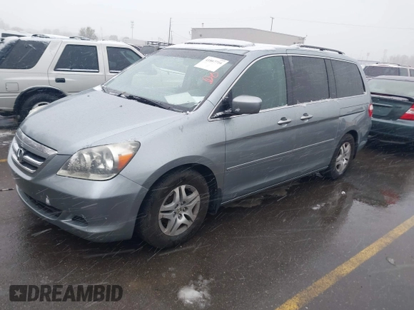 2006 Honda Odyssey EX-L with VIN 5FNRL386X6B096285, listed as a IAAI auction lot 41867716 with 215,284 mi miles. Bid and sale history available at carsss.com. Image 2.