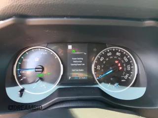 2022 Toyota RAV4 Hybrid XLE Premium with VIN 2T3B6RFV8NW035595, listed as a Copart auction lot 63302015 with 31,764 mi miles and Salvage title. Bid and sale history available at DreamBid. Image 9.