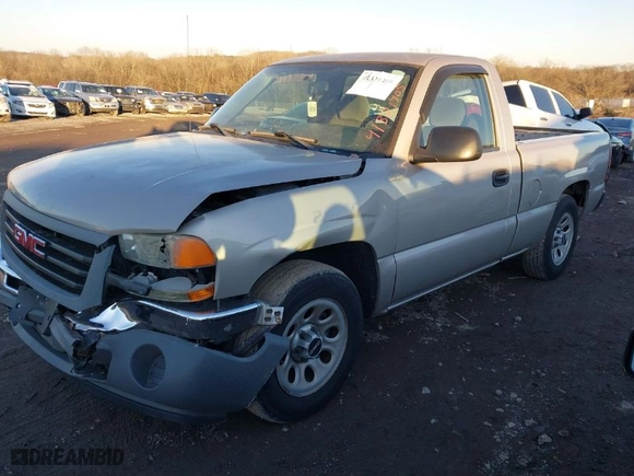 2007 GMC Sierra 1500 Classic Work Truck with VIN 1GTEC14X37Z131777, listed as a IAAI auction lot 41321405 with 237,657 mi miles. Bid and sale history available at carsss.com. Image 2.