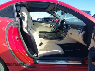 2015 Mercedes-Benz SLK-Class SLK 350 with VIN WDDPK5HA8FF108414, listed as a IAAI auction lot 41379078 with 94,606 mi miles. Bid and sale history available at carsss.com. Image 5.