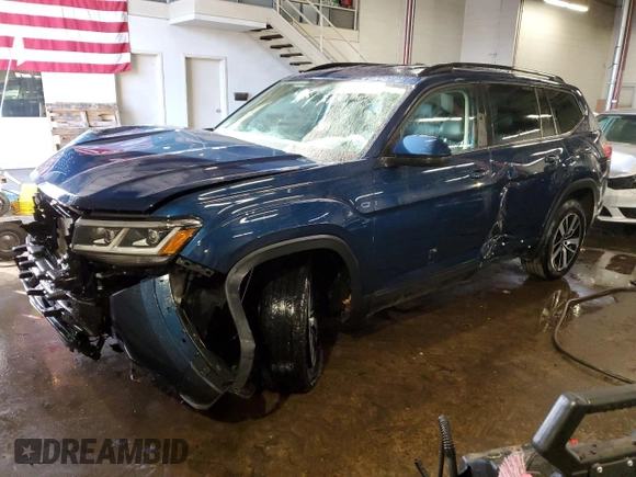 2022 Volkswagen Atlas SE z VIN 1V2LP2CA2NC516728, wystawiony jako Copart lot #41972145 z przebiegiem 61 728 mil mil oraz Szkoda całkowita • Salvage title. Historia ofert i sprzedaży dostępna na DreamBid. Obrazek 1.