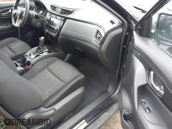 2019 Nissan Rogue SV with VIN KNMAT2MT0KP532404, listed as a IAAI auction lot 42625619 with 111,408 mi miles and . Bid and sale history available at DreamBid. Image 5.