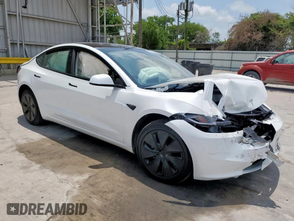 2025 Tesla Model 3 Long Range with VIN 5YJ3E1EB2SF882842, listed as a Copart auction lot 58424635 with 10,817 mi miles and Salvage title. Bid and sale history available at DreamBid. Image 4.