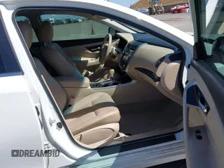 2014 Nissan Altima S with VIN 1N4BL3AP4EN246739, listed as a IAAI auction lot 42181739 with 78,695 mi miles and . Bid and sale history available at DreamBid. Image 5.