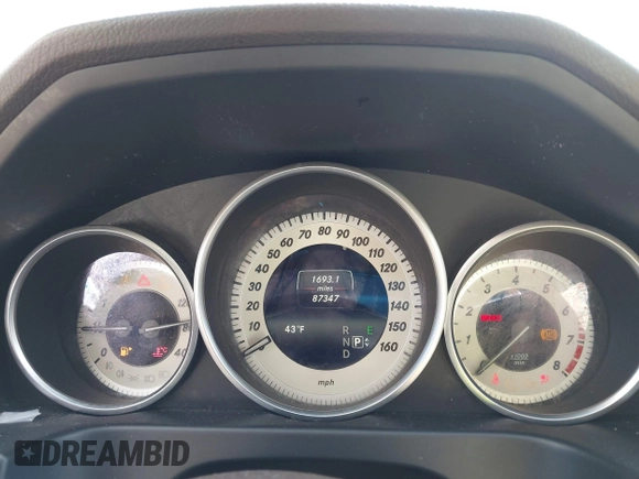 2015 Mercedes-Benz E 350 Luxury with VIN WDDHF8JBXFB112226, listed as a IAAI auction lot 41905792 with 87,347 mi miles and . Bid and sale history available at DreamBid. Image 7.
