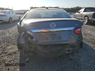 2017 Nissan Altima SV with VIN 1N4AL3AP0HC190939, listed as a Copart auction lot 75935684 with 137,376 mi miles and Salvage Title. Bid and sale history available at carsss.com. Image 6.