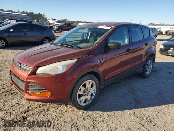 2016 Ford Escape S with VIN 1FMCU0F70GUA71428, listed as a Copart auction lot 84221944 with 186,507 mi miles and Salvage Title. Bid and sale history available at carsss.com. Image 1.