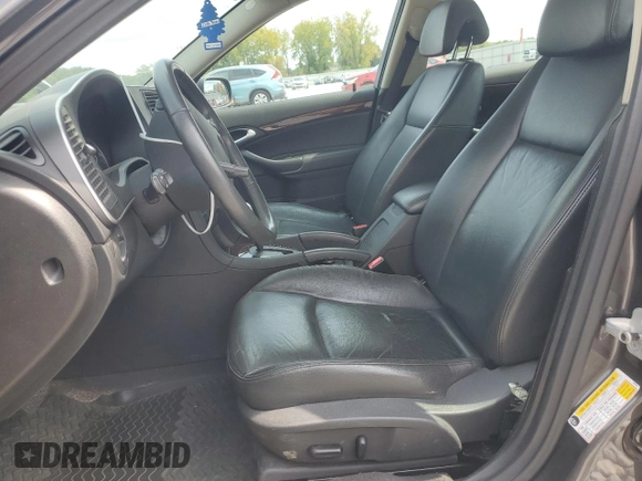 2011 Saab 9-3 z VIN YS3FA4CY9B1304059, wystawiony jako Copart lot #70702894 z przebiegiem 164 589 mil mil oraz Czysty tytuł • Clean title. Historia ofert i sprzedaży dostępna na DreamBid. Obrazek 7.