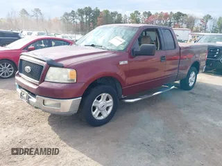 2004 Ford F-150 STX with VIN 1FTRX12W54NB80420, listed as a IAAI auction lot 41899188 with 231,432 mi miles. Bid and sale history available at carsss.com. Image 2.