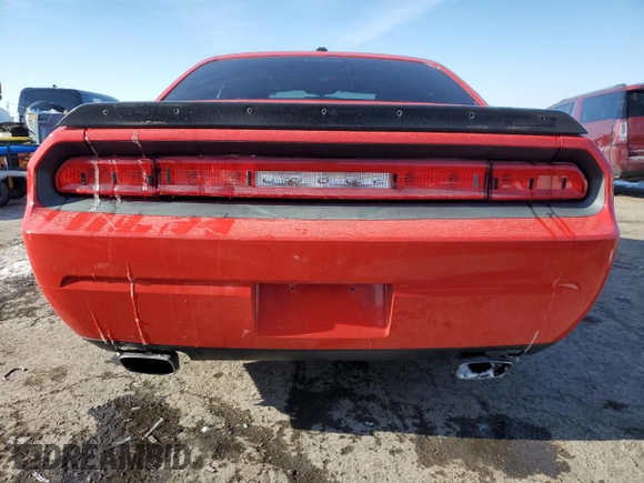 2010 Dodge Challenger SRT-8 with VIN 2B3CJ7DW3AH142519, listed as a Copart auction lot 41775425 with 84,871 mi miles and Salvage title. Bid and sale history available at DreamBid. Image 6.