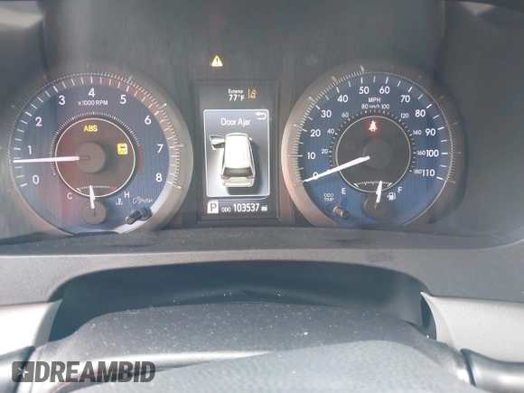 2018 Toyota Sienna LE Auto Access Seat with VIN 5TDKZ3DC5JS945951, listed as a IAAI auction lot 41689856 with 103,537 mi miles. Bid and sale history available at carsss.com. Image 7.