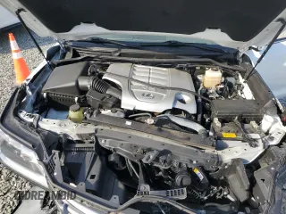 2019 Lexus LX with VIN JTJHY7AX4K4294785, listed as a Copart auction lot 70458704 with 45,477 mi miles and Salvage Title. Bid and sale history available at carsss.com. Image 13.