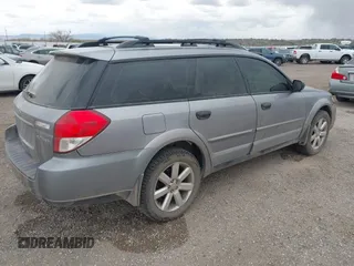 2009 Subaru Outback Special Edtn with VIN 4S4BP61C497313763, listed as a IAAI auction lot 42036681 with 198,184 mi miles. Bid and sale history available at carsss.com. Image 4.