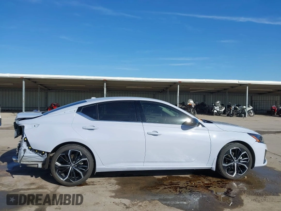 2024 Nissan Altima SR z VIN 1N4BL4CV7RN404207, wystawiony jako IAAI lot #41773141 z przebiegiem 18 463 mil mil oraz . Historia ofert i sprzedaży dostępna na DreamBid. Obrazek 14.