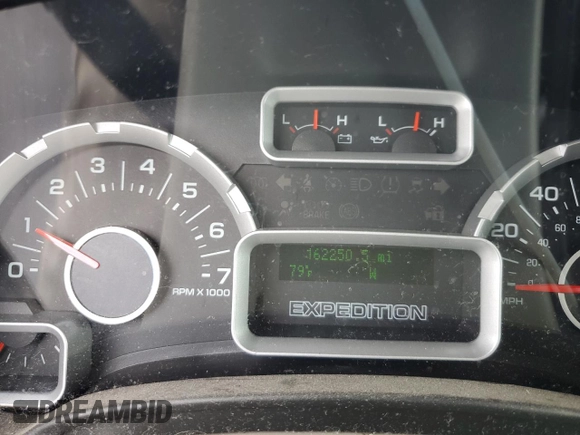 2011 Ford Expedition XL with VIN 1FMJU1G52BEF44792, listed as a Copart auction lot 60239245 with 162,250 mi miles and Salvage title. Bid and sale history available at DreamBid. Image 9.