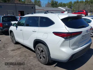 2023 Toyota Highlander L with VIN 5TDKDRBHXPS044812, listed as a IAAI auction lot 42026730 with 27,591 mi miles and . Bid and sale history available at DreamBid. Image 3.