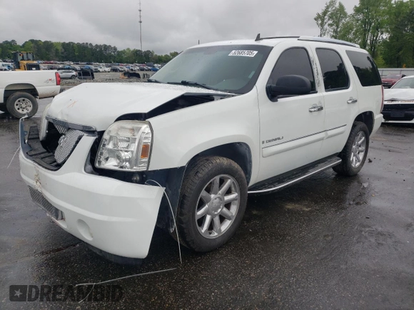 2008 GMC Yukon Denali with VIN 1GKFK63898J117949, listed as a Copart auction lot 52685705 with 179,254 mi miles and Salvage title. Bid and sale history available at DreamBid. Image 1.