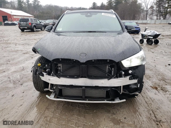 2021 BMW X1 xDrive28i with VIN WBXJG9C09M5U19993, listed as a Copart auction lot 43452455 with 17,040 mi miles and Salvage Title. Bid and sale history available at carsss.com. Image 5.