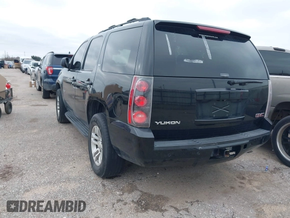 2009 GMC Yukon SLT w/4SA with VIN 1GKFC33J39R295065, listed as a IAAI auction lot 41514132 with 216,680 mi miles. Bid and sale history available at carsss.com. Image 3.