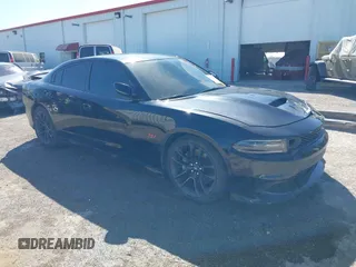 2020 Dodge Charger Scat Pack z VIN 2C3CDXGJ5LH162266, wystawiony jako IAAI lot #41763759 z przebiegiem 83 366 mil mil oraz . Historia ofert i sprzedaży dostępna na DreamBid. Obrazek 1.