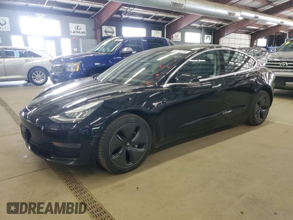 2018 Tesla Model 3 Long Range Battery z VIN 5YJ3E1EB4JF144295, wystawiony jako Copart lot #58754715 z przebiegiem 63 569 mil mil oraz Tytuł czysty. Historia ofert i sprzedaży dostępna na DreamBid. Obrazek 1.