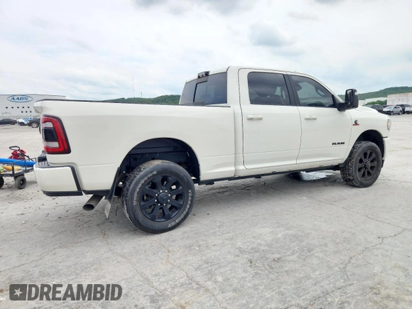 2024 Ram 2500 Laramie z VIN 3C6UR5FL4RG264988, wystawiony jako Copart lot #59959315 z przebiegiem 22 787 mil mil oraz Szkoda całkowita • Salvage title. Historia ofert i sprzedaży dostępna na DreamBid. Obrazek 3.