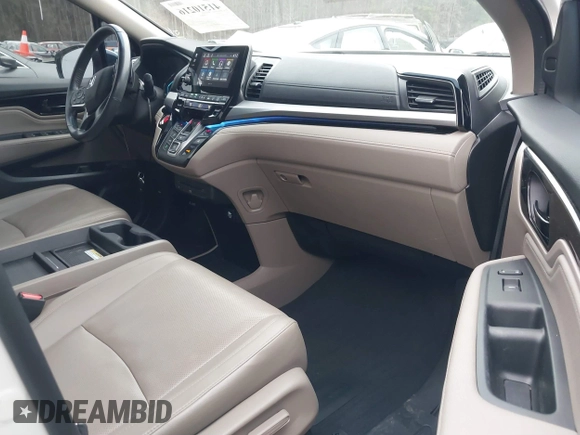 2018 Honda Odyssey Elite with VIN 5FNRL6H90JB064823, listed as a IAAI auction lot 41510216 with 48,223 mi miles. Bid and sale history available at carsss.com. Image 5.